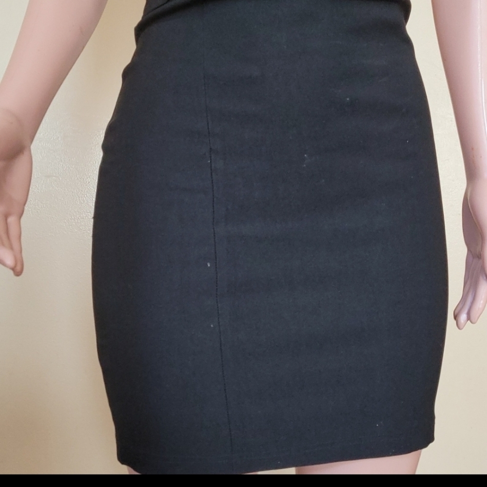 LBD - Picture 4 of 6
